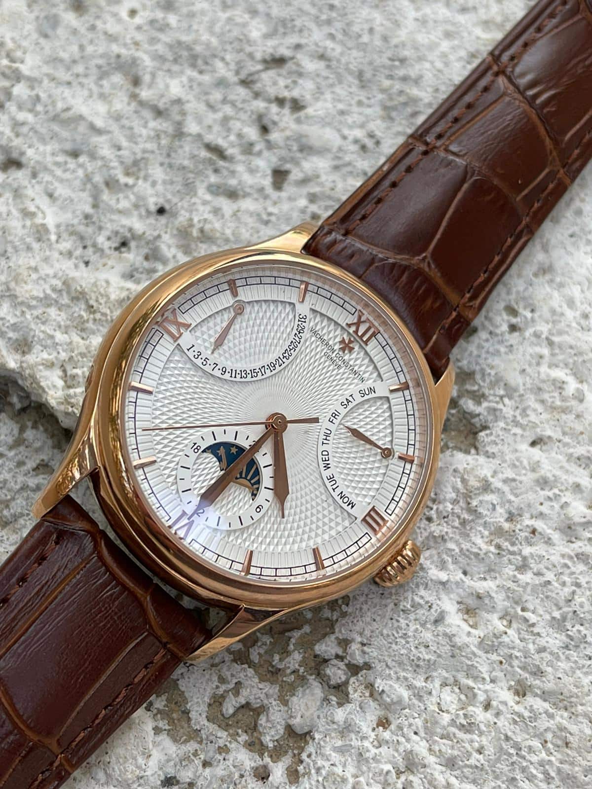 Vacheron Constantin Beyaz Kadran Bronz Kasa Kahverengi Deri Kordonlu Otomatik Saat L-725
