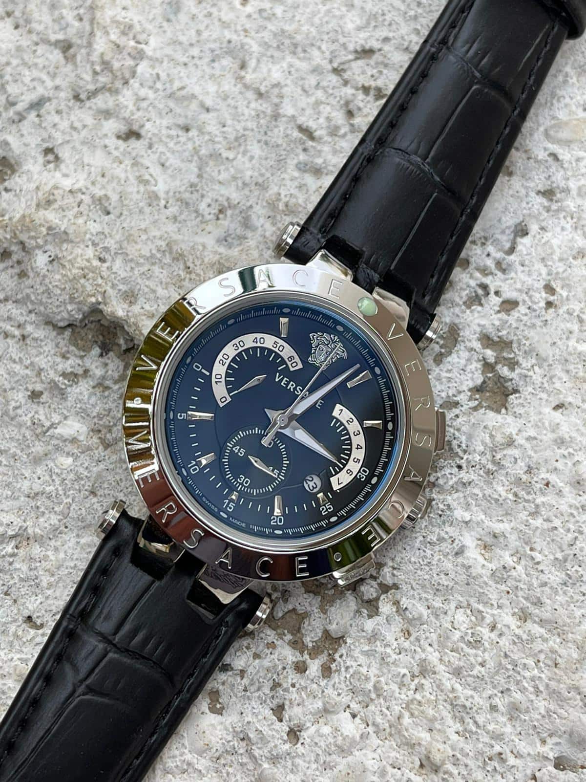 Versace Chronograph Gri Kasa Siyah Kadran Siyah Kordon Erkek Saat modeli L-739