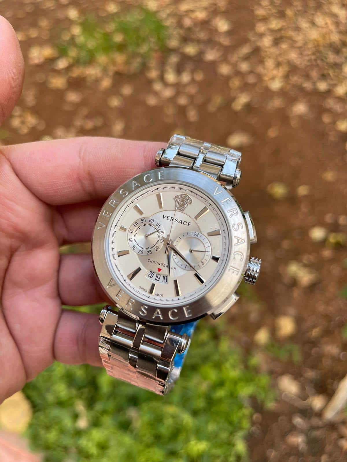 Versace Beyaz Kadran Gri Çelik Kordon Erkek Saat Modeli L-765