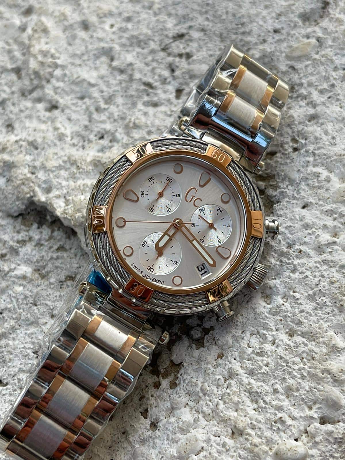 Guess Beyaz Kadran Çelik Halat Saat L-666